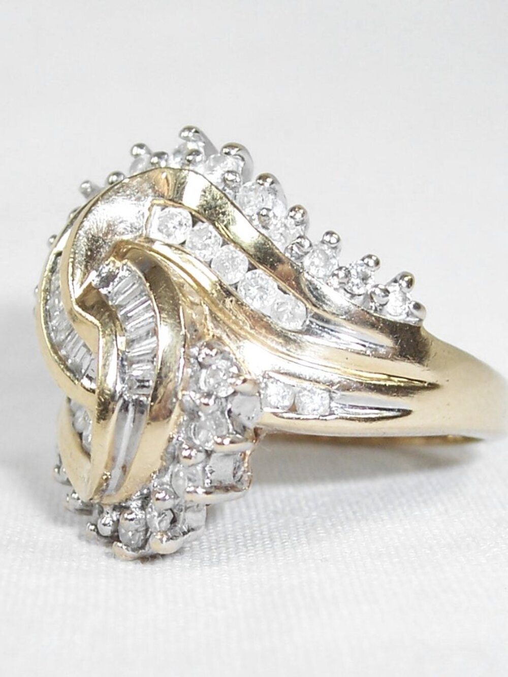 10K Yellow Gold Diamond Swirl Cocktail Ring Round & Baguette Stones Size 7 - Picture 2 of 15